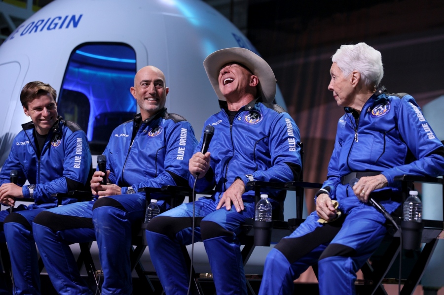 Blue Origin насрочи следващия полет с космически туристи